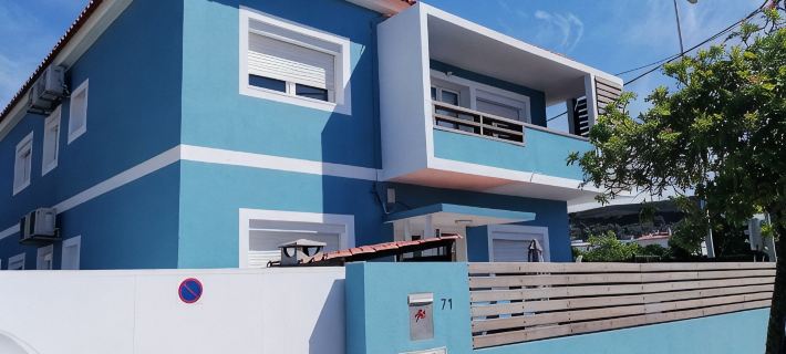 Lisbon Beach Apartments 4. Beach 5 minutes, terrace, barbecue, pets welcome Hotels in Almada