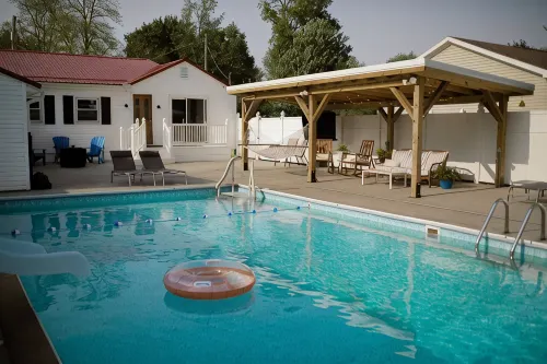 Heated Pool, Hot Tub, Game Room - Have fun with the ones you love! - 4-Sterne