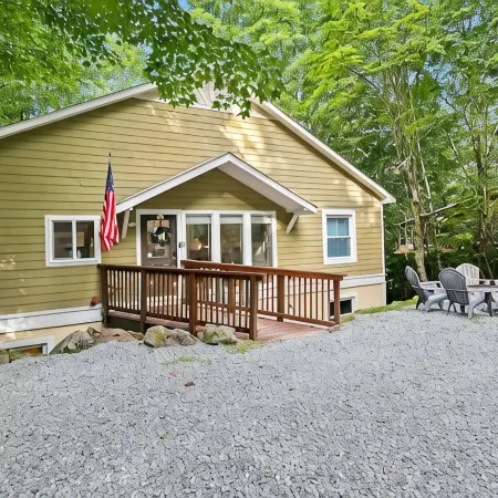 Mtn Lodge - Game Room & Fire Pit - Hike and Bike
