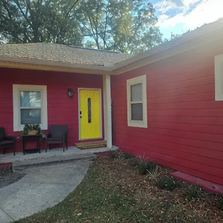 3-bedroom house in enjoyable Laurel with WiFi, AC