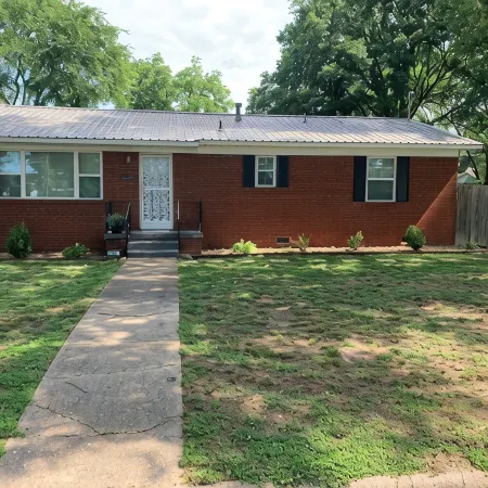 Bison Hall 1, no cleaning fee, 1 block from Harding