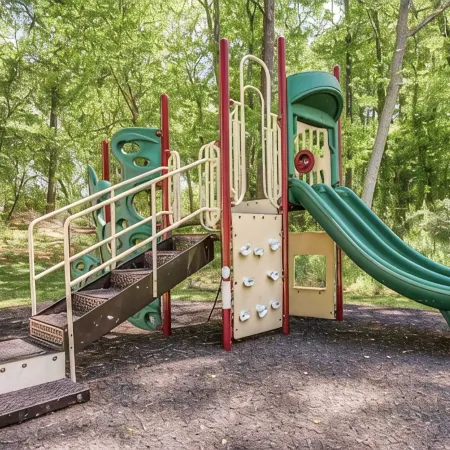 Peak City Perfection- Apex Downtown Walkable, Park Views, Big Yard, Large Groups