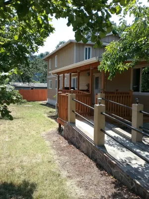 Large 7 bd 5 bath house. A few miles from wildlife safari. Gourmet kitchen - 3성급