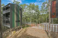Gold Coast Tree Houses - 2-Star