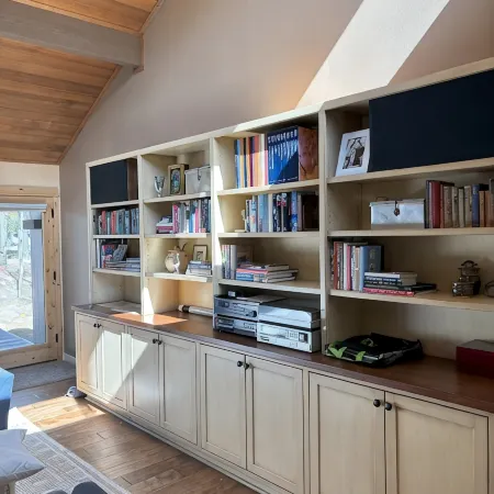 Meadow House 64 in Sunriver w/ Golf Course & Mt View, WiFi, AC, Hot Tub