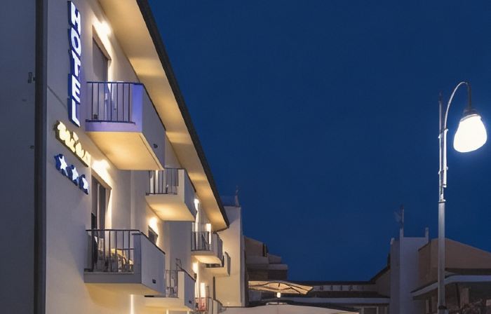 Hotel Nina
