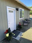 Private 1 BDRM Cottage