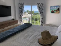 Ocean Views at Ocean Pointe Tavernier, FL - 발코니