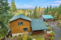Private, Ocean View Cabin Next to Onp; Hot Tub/Game-Room