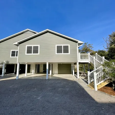 Middle of the Row Duplex, Quiet, and Cozy, 3 bed/2 bath