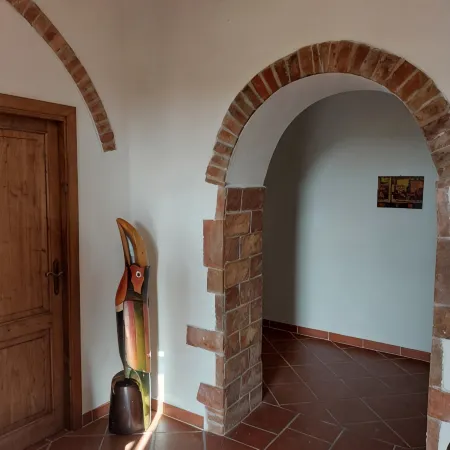 Spacious apartment strategically located for visiting Siena and province
