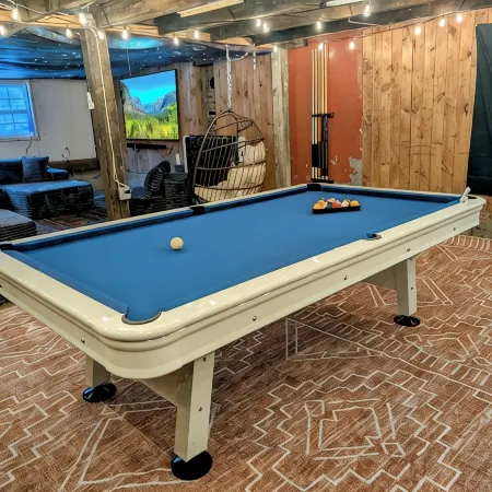 Swimming Hole, Omg Game Barn, Hot Tub, 2 Creeks