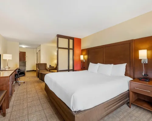 Comfort Suites East Lincoln - Mall Area Hotels near Gateway Mall