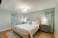 Quiet 2Br Coastal Getaway Near Pine Island Beach & Weeki Wachee - 4-Star