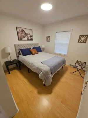 Charming farmhouse with 3 bedrooms and WiFi, AC in enchanting Rutherfordton - 2성급