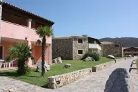 Residence le Corti di Marinella - parking