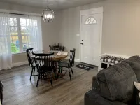 Remodeled country home w/firepit, super close to great hiking trails - 3つ星