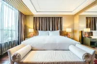 Twins Palace Hotel