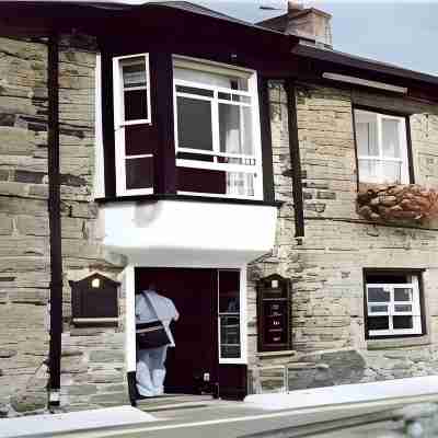 The Ship Inn Hotel Exterior