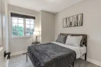 Modern 3br 3 ba house near downtown w/ amenities - 3 ดาว