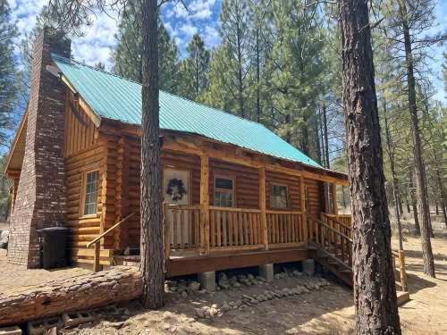 Peaceful Log Cabin - Just 45 Minutes From Beautiful Crater Lake!