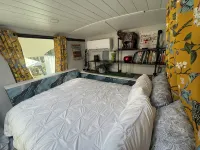 Luxury Tiny by Tiny Hamptons - Chef’s Kitchen