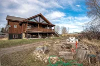 Bozeman Country Retreat ~ Big Sky Views - Homestays