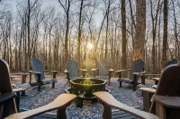 5Br Cabin W/ Sauna, Hot Tub, Firepit, River Access and Games - Chalets