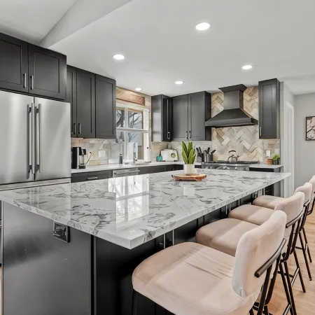 7-Bedroom Retreat with Hot Tub – Near Ski Resorts & SLC