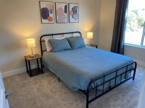 Gorgeous New Townhome with Hot Tub - balcony