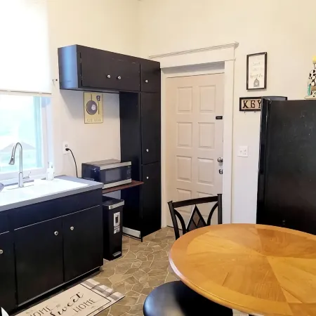 Charming 2 bedroom apartment in the town of Emporium, PA.