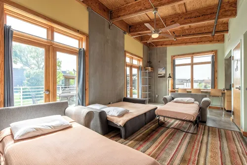 Cozy 1-bedroom pet friendly apartment in enchanting Chattanooga with WiFi, AC - Homestays