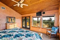Legendary 3 Bedroom Estate with Pool & Hot Tub! - 4-Star