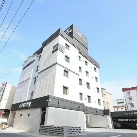 Jeonju Its Hotel Отели рядом с достопримечательностью «Традиционный дом Хакиндан»