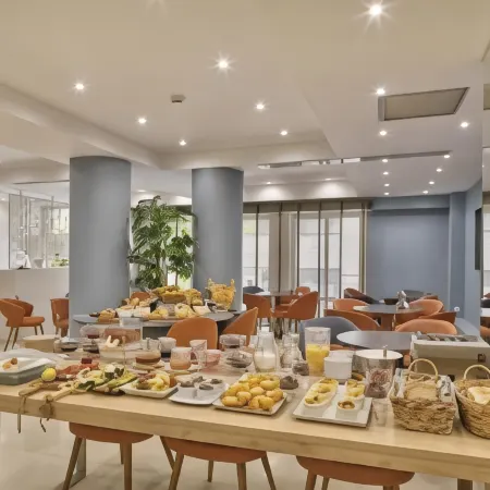 Phidias Hotel