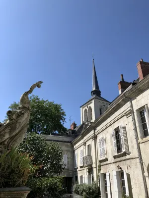 3500 SQF/HISTORIC HOUSE WITH WARMED POOL IN THE OLD SAUMUR/GREAT VIEWS - 4-Star