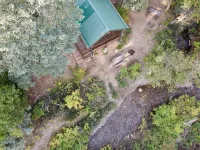 Secluded Creekside Cabin - Chalets