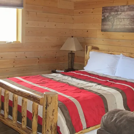 The Stewart - Cabin with Mountain views, Close to Yellowstone