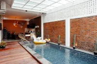 Emka Villa - Huvilat