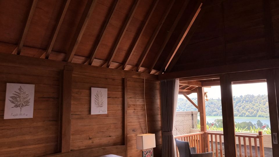 Buyan Lodge Lake View Villa