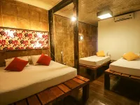 Palma Hostel Hoteles cerca de Pedra da Memória