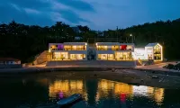 Namhae Be My Island Pool Villa - Spa