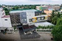 3K Hotel and Restaurant - parking