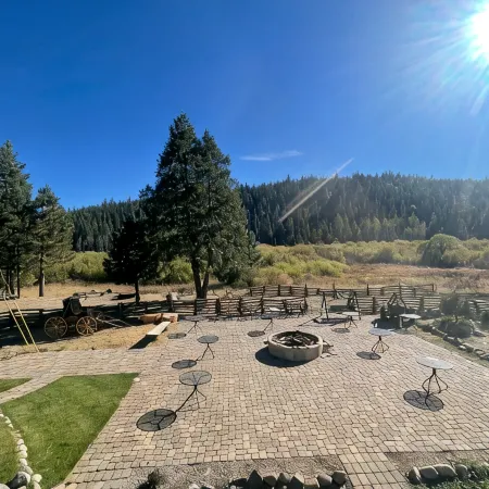 Sierra Woods Lodge