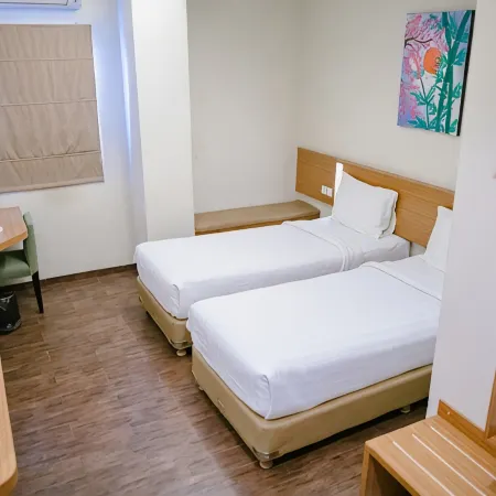 BIZ HOTEL CITY CENTER