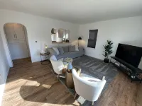 Cute centrally located home! - บังกะโล