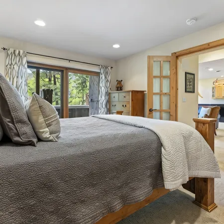 Eagle-Vail Townhome w/ Private Spa! - Minutes from Vail and Beaver Creek!