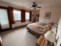 Cozy Killington Mountain View Condo