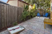 The Palms of Tampa - Private Courtyard - Condos