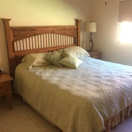 PARADISE AT BAHIA DELFIN / BEAUTIFUL 1ST FLOOR, POOLSIDE, OCEANVIEW , GOLD ZONE